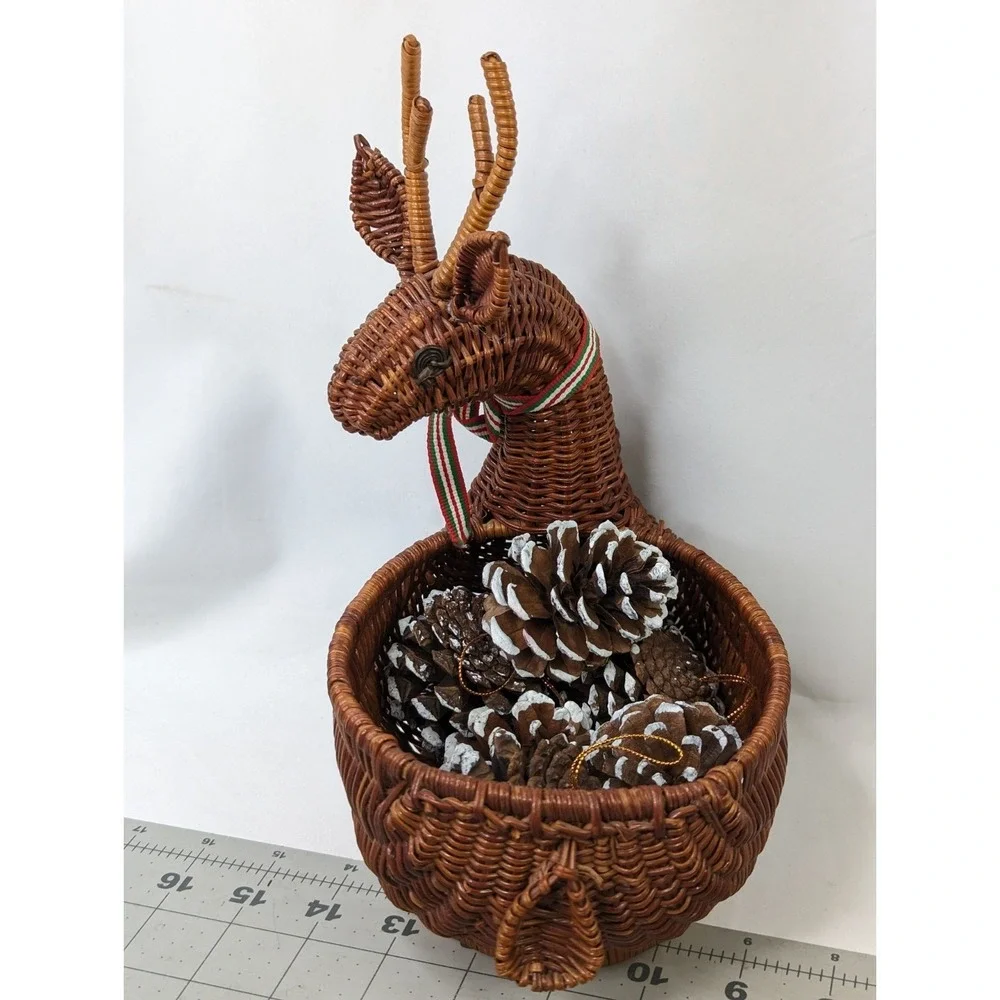 Christmas Decor Wicker‎ Rattan Reindeer Deer Basket and Pinecone Ornaments Lot